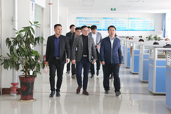 Warmly Welcome The Huawei Leaders To Visit The China Coal Group