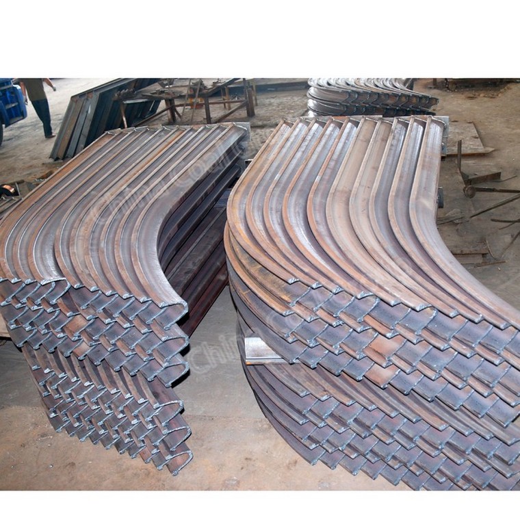 Features of U-shaped steel bracket